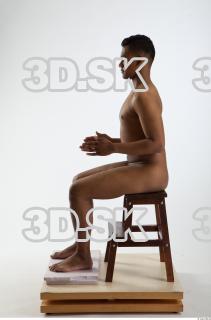 Sitting reference of Luis 0010